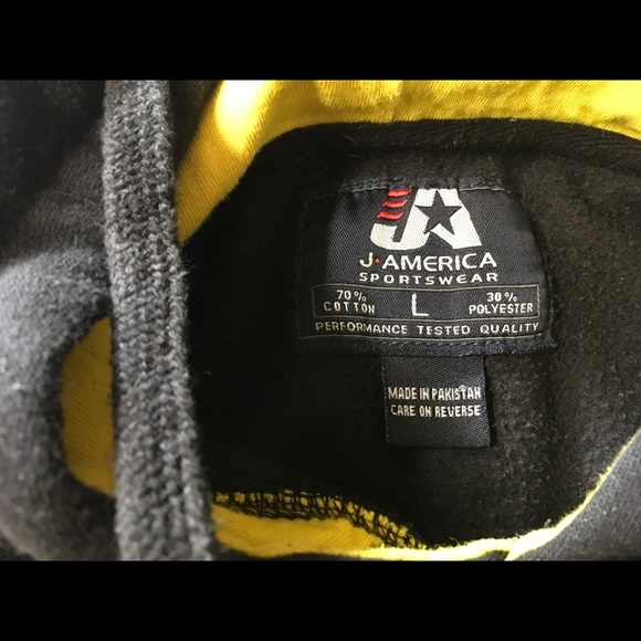 Iowa Hawkeyes J America Hoodie Drawstring L - Picture 3 of 5